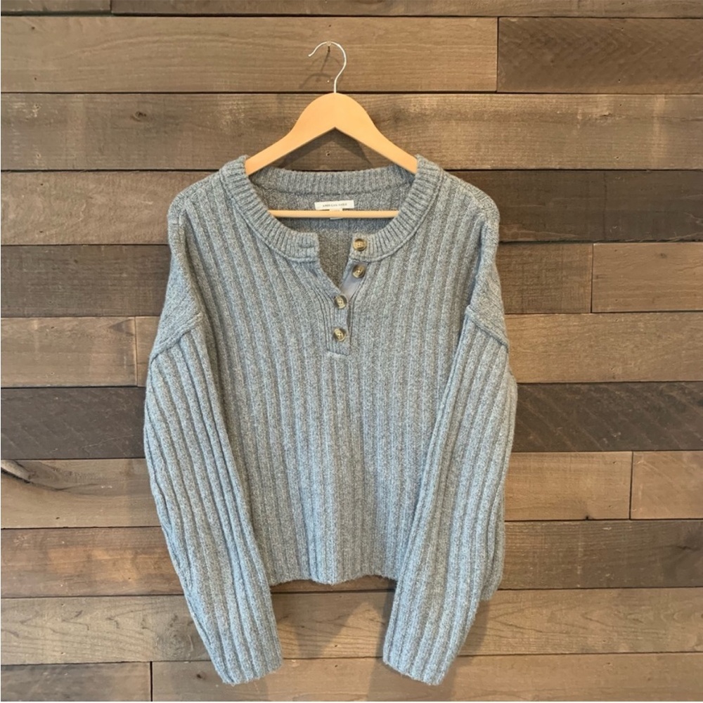 AE Womens Henley sweater